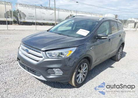 2018 Ford Escape Titanium из США, поврежденный, VIN 1FMCU9J97JUD61489